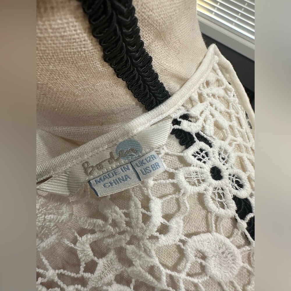 Boden White Linen Floral Embroidered Lace Sleeveless Dress Size 8 Breezy - Picture 5 of 6